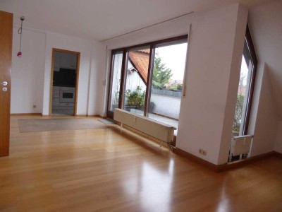 Südlage 3-Zimmer-DG-Wohnung mit Loggia in Kreuznach