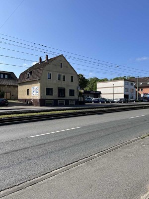 Schöne und vollständig renovierte 4-Raum-Wohnung mit geh. Innenausstattung in Bielefeld - Brackwede