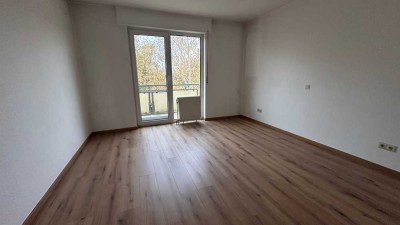 Moderne 2,5-Zimmer-Wohnung mit Balkon und Tiefgarage in ruhiger Lage von Oggersheim