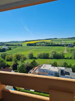 Renovierte günstige Drei-Zimmer-Wohnung in Taunusstein-Wehen zu verkaufen.