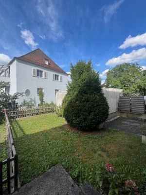 Helle 3-Zimmer-Wohnung mit Balkon und Garten