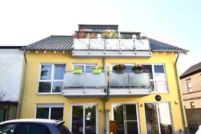 Moderne, neuwertige, barrierefreie 2-Zi. Wohnung mit Terrasse, EBK im Herzen von Spich nähe Köln