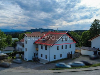 3-Zimmer-Dachgeschosswohnung mit großzügigem Wohn- und Essbereich