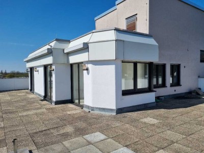 Exklusives 4-Zimmer-Penthouse mit großer Dachterrasse, bezugsfrei