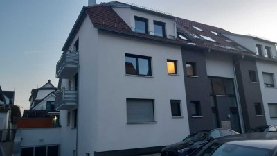 Exklusive 3-Zimmer-Wohnung mit gehobener Innenausstattung mit Balkon und Einbauküche in Stuttgart