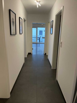 Moderne 4-Zimmer-Wohnung mit Einbauküche & Stellplätzen – Ihr neues Zuhause wartet!