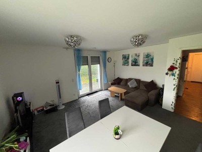 Schöne, neuwertige 3-Raum-Wohnung mit Terrasse und Garten in Regensburg West