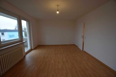 +++ Hier erwartet Sie eine frisch renovierte 3-Zimmerwohnung mit Balkon! +++