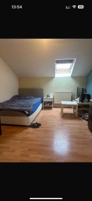 3-Zimmer-Wohnung mit zuverlässigen Mietern (perfekt für Einsteiger). Höhere AfA möglich!