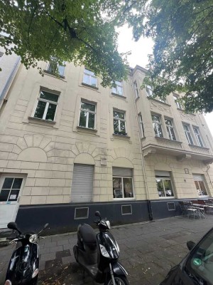 Ideales Anlageobjekt: 1-Zimmer-Wohnung mit offener Küche und neuem Bad in Köln-Nippes
