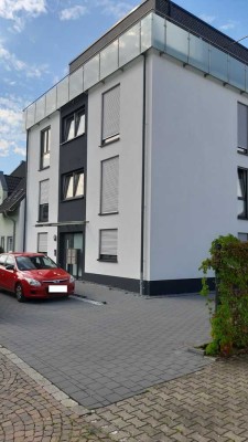 Neuwertige Wohnung mit zwei Zimmern sowie Balkon und Einbauküche in Hamm-Osten