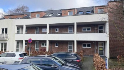 Moderne und energieeffiziente 2,5 Zimmer Terrassenwohnung mit Einbauküche und Stellplatz