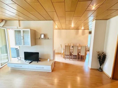 Am Esslinger Innenstadtrand: Moderne, zentral gelegene und gut geschnittene 3,5–4-Zimmer-Wohnung