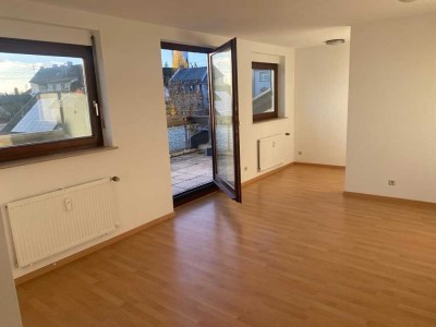 Lichtdurchflutete 3-Zimmerwohnung mit großem Balkon und moderner Einbauküche