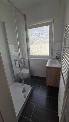 Kernsanierte 2-Zimmer-Wohnung mit Einbauküche in 53129, Bonn