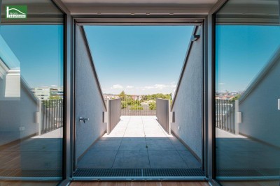 Gratuliere - Ihre Suche hat ein Ende _ traumhafte DG-Wohnung mit Terrasse und Küche im Erstbezugs-Neubau in Hofruhelage - inkl. Küche