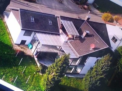 560 QM Wohnfläche / 3 oder 4 Wohnungen  oder 360 Qm tolles Einfamilienhaus