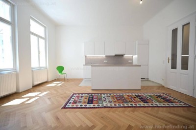 Erstbezug: sanierte Altbauwohnung mit Klopfbalkon I unbefristet
