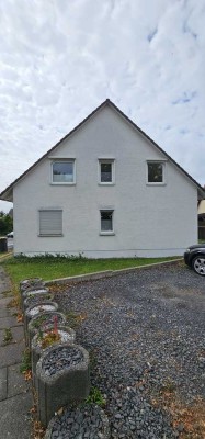 Lichtdurchflutete 3 ZKB DG-Wohnung in zentraler Lage von Kassel-Niederzwehren zu vermieten