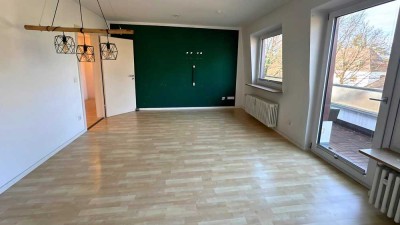 Großzügige 2,5-Zimmer-Dachterrassenwohnung mit Einbauküche in Toplage von München-Harlaching