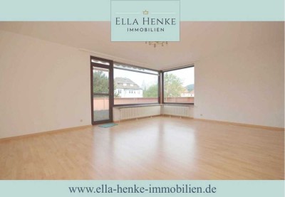Helle, großzügige 2-Zimmer-Wohnung mit riesiger Terrasse...