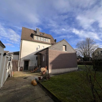 Schwerte-Holzen- interessantes 3-Familienhaus mit schönem Grundstück