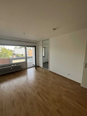1 Zimmer Wohnung mit Balkon zu vermieten