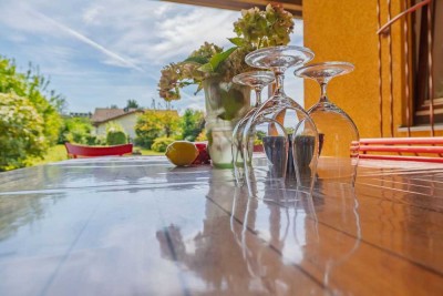 ***Viel Raum zum Leben - Großzügiges Einfamilienhaus mit Hallenbad & Bauplatz - in TOP Lage***