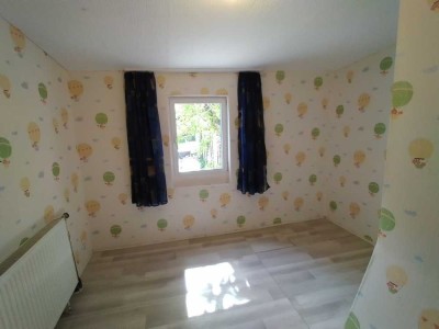 Ein charmantes Einfamilienhaus mit großzügiger Terrasse für unvergessliche Momente.