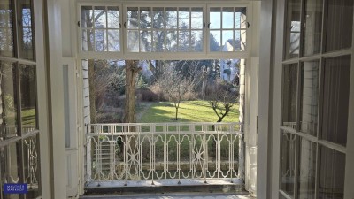 Hochwertige Altbauwohnung in absoluter Grünruhelage mit verglaster gartenseitiger Loggia -Gartenmitbenützung!