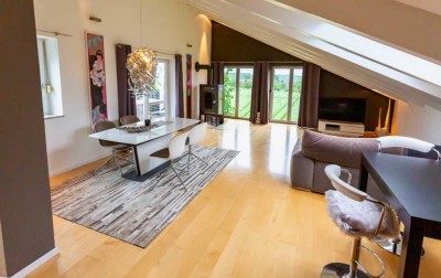 Mehrgenerationenhaus mit Auszeichnung – Stilvoll saniert & sonnig gelegen!