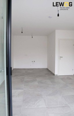 sofort beziehbar - Top E10 Anlegerwohnung mit Balkon und TG-Stellplatz