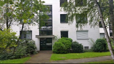 Großzügige, luminöse 3-Zimmerwohnung mit Parkett, Balkon und includiertem Tiefgarageneinstellplatz