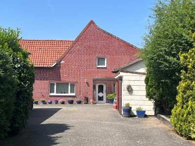 Geräumiges, preiswertes älteres Einfamilienhaus