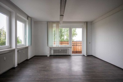 Großzügige Wohnung in Vilsbiburg (auch als Bürofläche nutzbar)