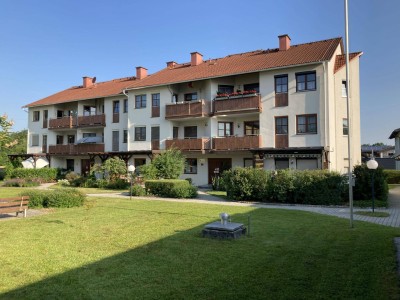 Moderne 4-Zimmer Wohnung mit Balkon und Garage