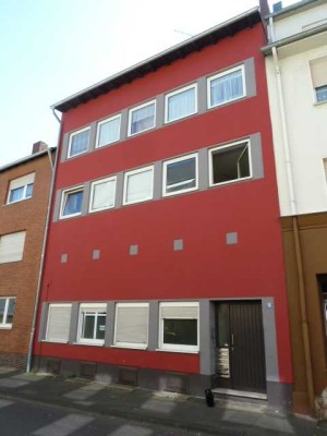 Zentrale 2-Zimmer+Küche Wohnung teil möbeliert in Euskirchen