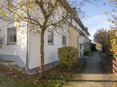 Zweizimmerwohnung mit Garten und Tiefgaragenstellplatz zu verkaufen