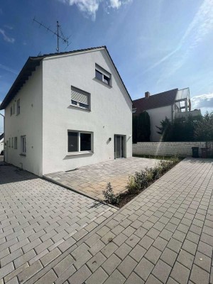 Großzügige 2-Zimmer Wohnung in makellosem Zustand mit Südwest Terrasse & erweiterter Küche in Worms