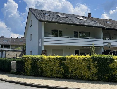 Ansprechende und modernisierte 3-Raum-Wohnung mit Balkon in Bielefeld