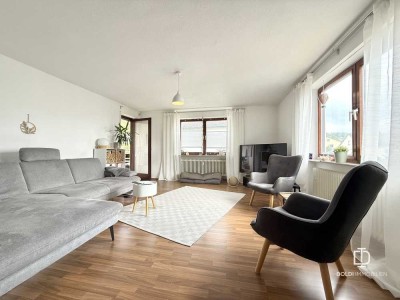 Großzügige Etagenwohnung mit Süd-Balkon, Garage und Gartenanteil