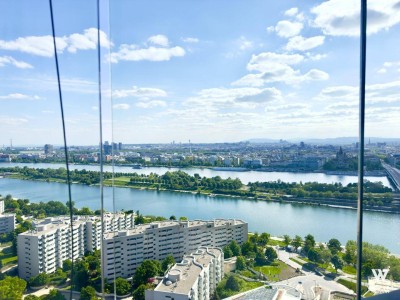 Über den Dächern Wiens: 2-Zimmer-Loggiawohnung mit Panorama-Ausblick | 24. Stock | Blick auf die Innenstadt | Inkl. Eigener Tiefgaragenstellplatz