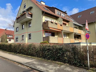 3-Raum-Hochparterre-Wohnung mit Balkon und Garage in Kornwestheim