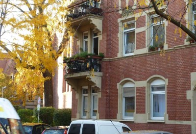 Großzügige 2-Zimmer-Altbauwohnung mit Balkon in guter Südstadt-Lage!