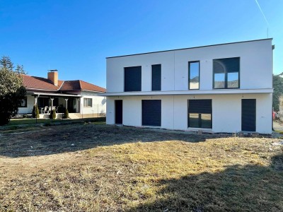 AKTION!!! Doppelhaushälfte mit Garten – Ihr neues Zuhause wartet!