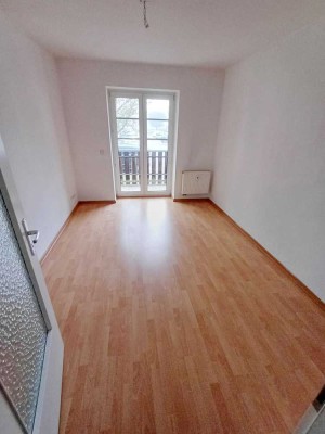 Charmante 2-Zimmer-Wohnung mit Stellplatz in Dessau-Roßlau – Ideal für Ihr neues Zuhause!