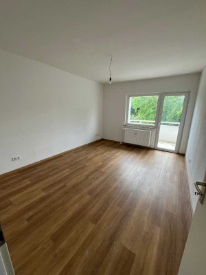 2 Zimmer mit Balkon nähe OLGA-Park..