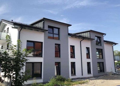 Neuwertige 2-Raum-Wohnung mit Balkon und Einbauküche in Memmingen
