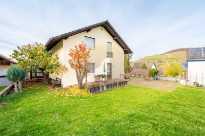 1-2 Familienhaus mit XXL Grundstück und Bauplatz in Baden-Baden Neuweier