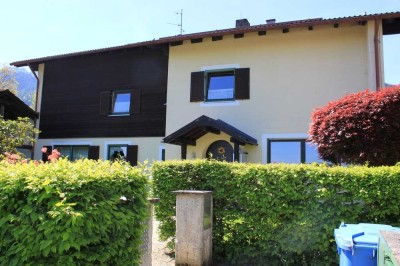 Gepflegte 2,5-Zimmer Dachgeschosswohnung mit Balkon in Bayerisch Gmain